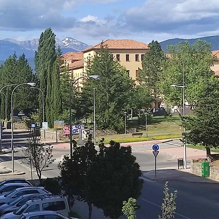 Apartamento O Mon Sabiñánigo エクステリア 写真